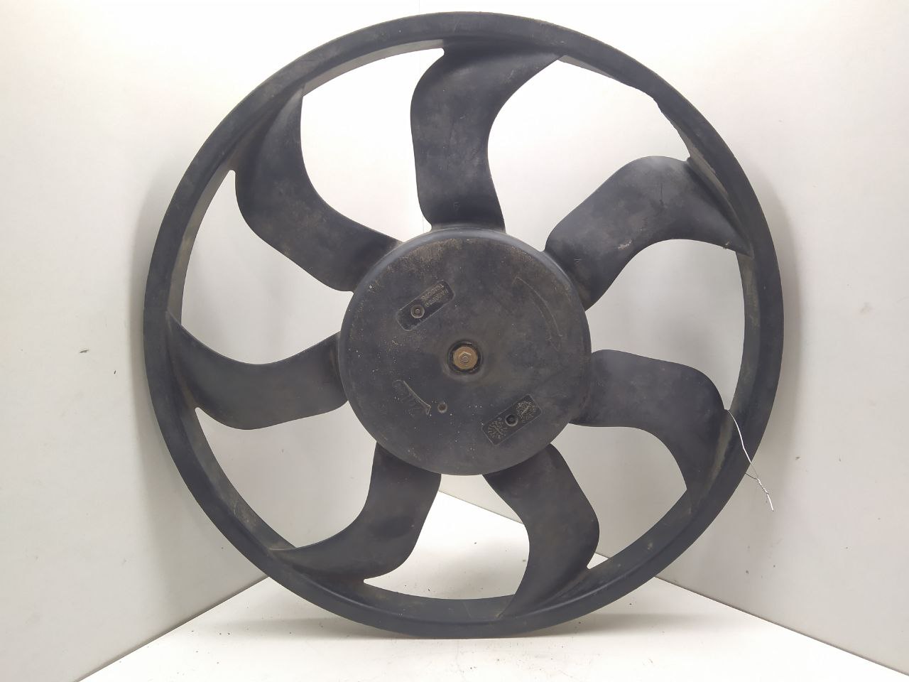 Renault Duster Duster (HS) 2010 - наст. время Двигатель вентилятора радиатора A12101551F,  M169417  018598