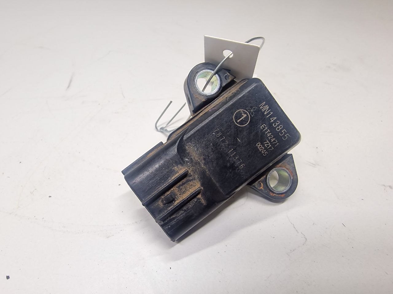 Mitsubishi Lancer Lancer IX (2003-2007) Датчик абсолютного давления MN143855, E1T42471  018899