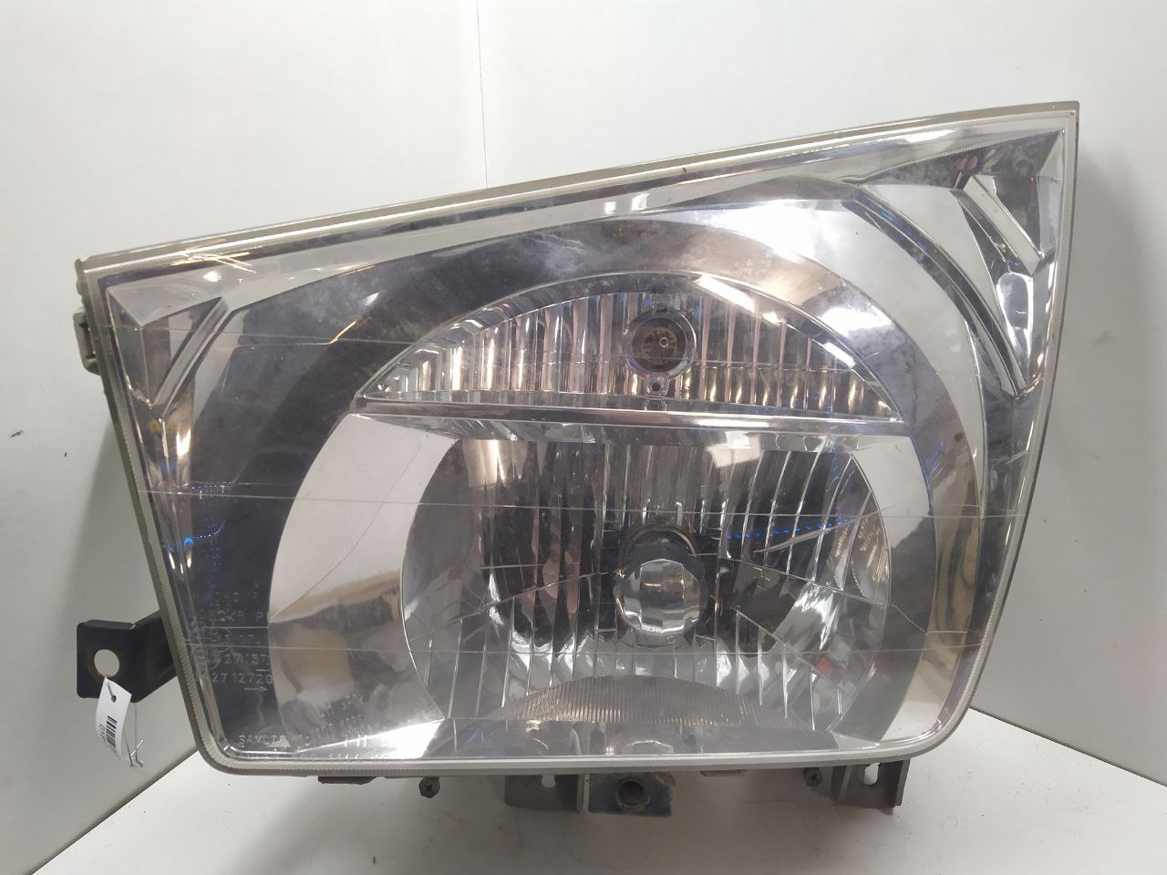 Hyundai HD HD Фара левая SAMLIP1061100  018934