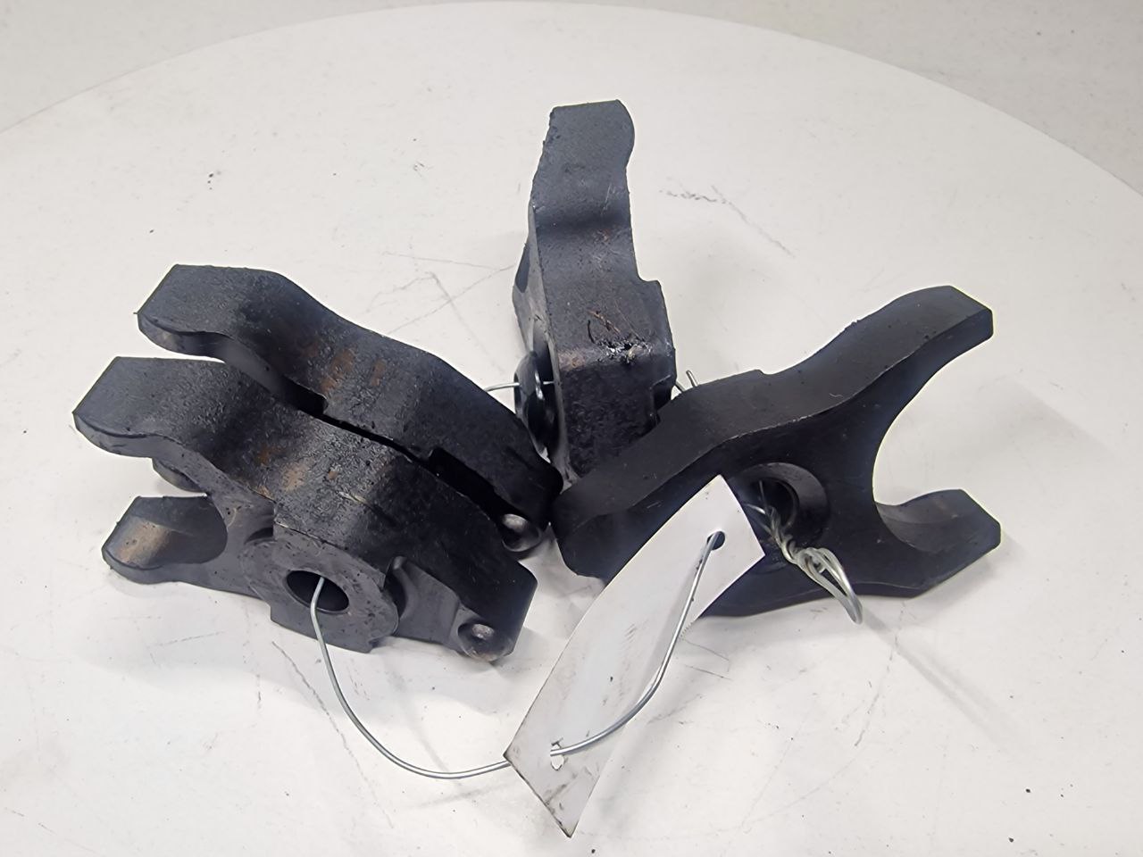 Toyota RAV 4 RAV 4 II (A20) 2000 - 2005 Скоба (кронштейн) крепления форсунки   019017