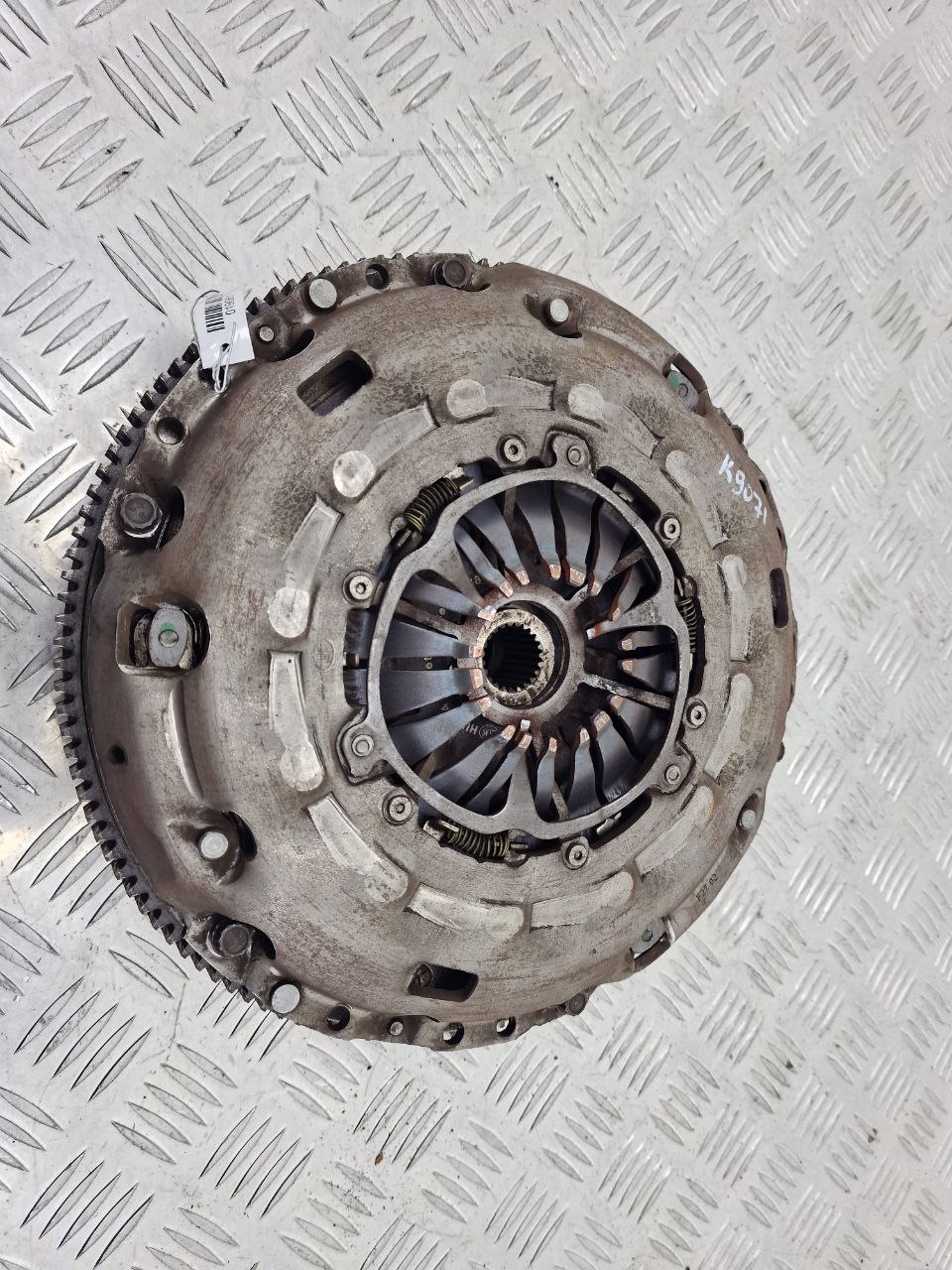 Audi A3 A3 II (8P1) 2003 - 2013 Маховик 03g141025F, 022141031S, 03L105266AB  019061