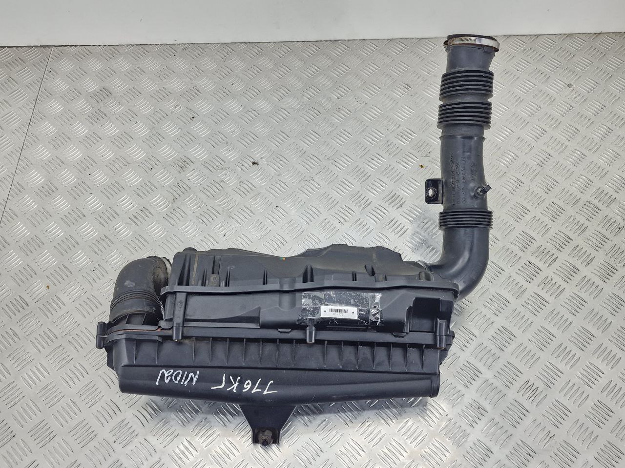 Citroen C4 C4 1 поколение 2004 - 2008 Корпус воздушного фильтра V758962580,  V756381280  019179