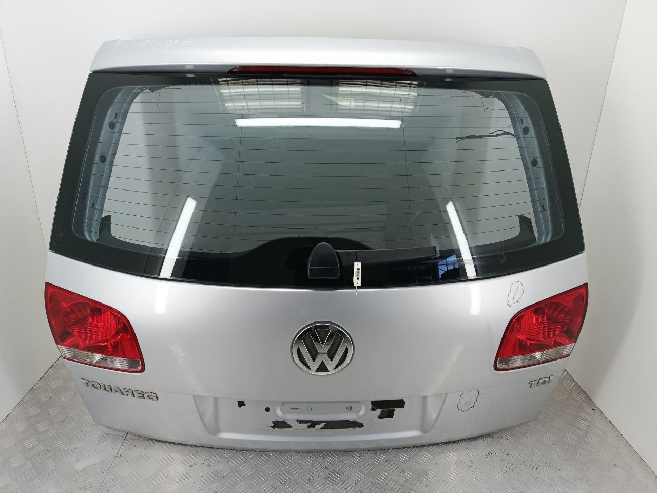 Volkswagen Touareg Touareg I (7L) 2002 - 2010 Крышка багажника (дверь 3-5)   019198