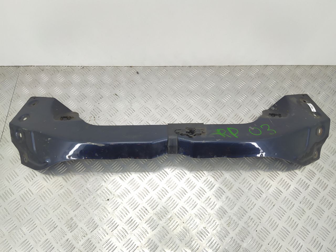 Mercedes ML W163 M-klasse (W163) 1997 - 2005 Планка под капот   019276