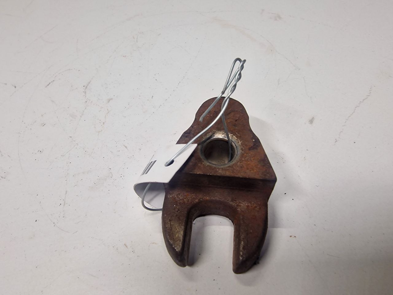 Peugeot 308 308 2007 - 2019 Скоба (кронштейн) крепления форсунки   019409