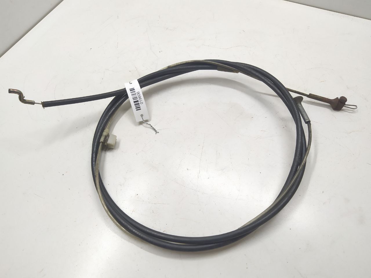 Audi 100 100 C4 (4A) 1990 - 1994 Трос капота   019606