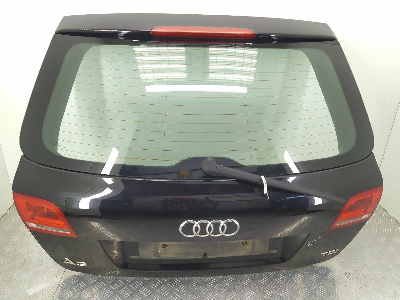 Audi A3 A3 II (8P1) 2003 - 2013 Крышка багажника (дверь 3-5)   020038