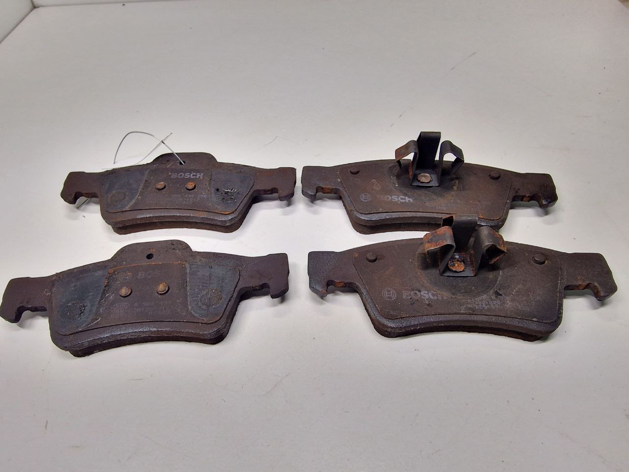 Mercedes ML W164 ML W164 2 поколение (2005-2008) Тормозные колодки задние 0986494256  020072