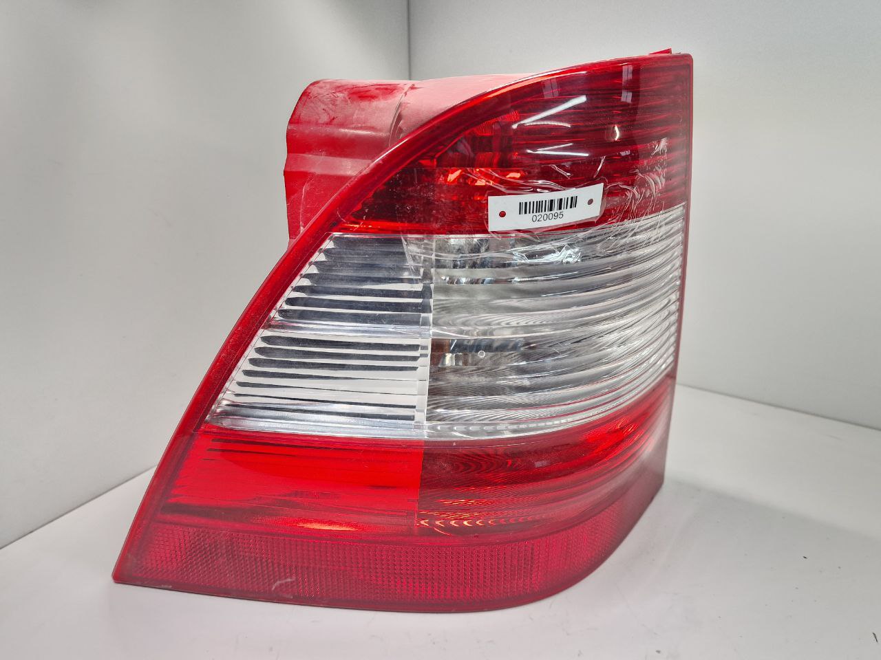 Mercedes ML W163 M-klasse (W163) 1997 - 2005 Фонарь задний левый 1638201964, A1638201964  020095