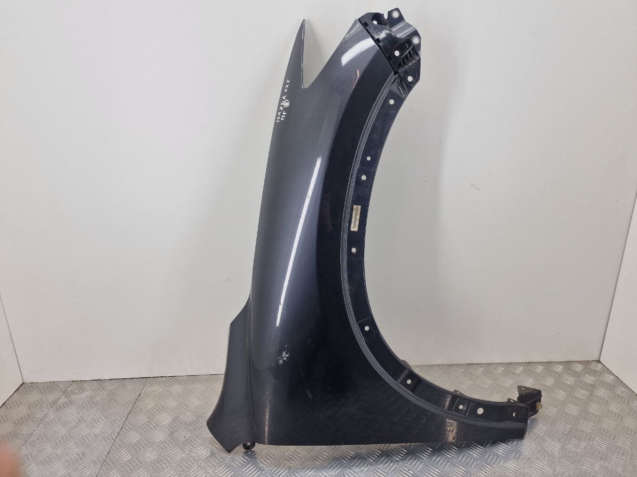 Mazda CX-5 CX-5 (KE) 2011 - 2017 Крыло переднее правое   020211