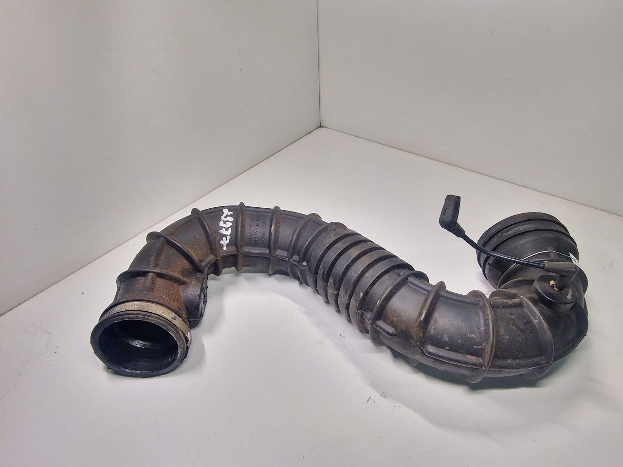 Rover 75 75 (RJ) 1999 - 2005 Патрубок воздушного фильтра PHD000790  020585