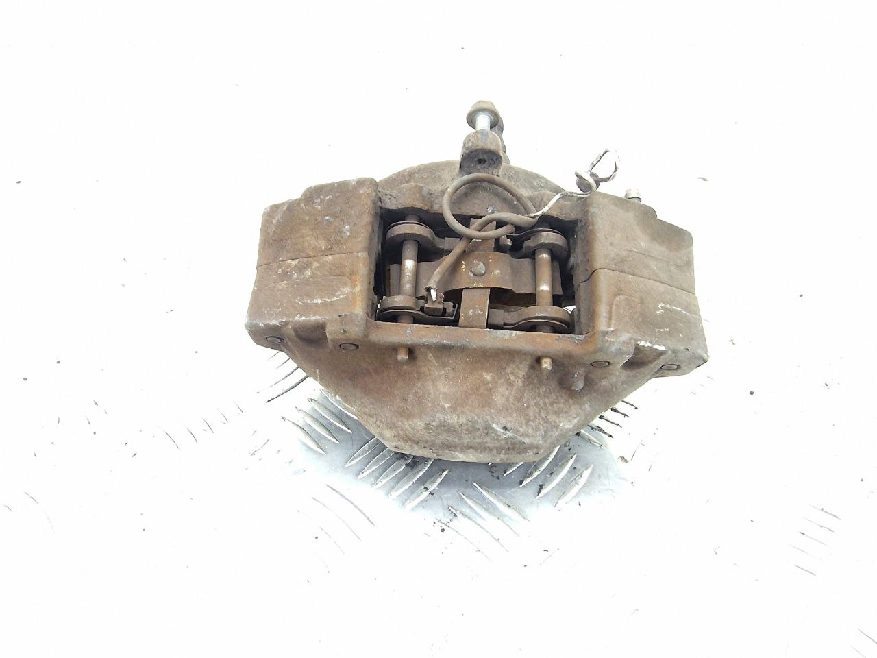 Mercedes ML W163 M-klasse (W163) 1997 - 2005 Суппорт задний правый   020744