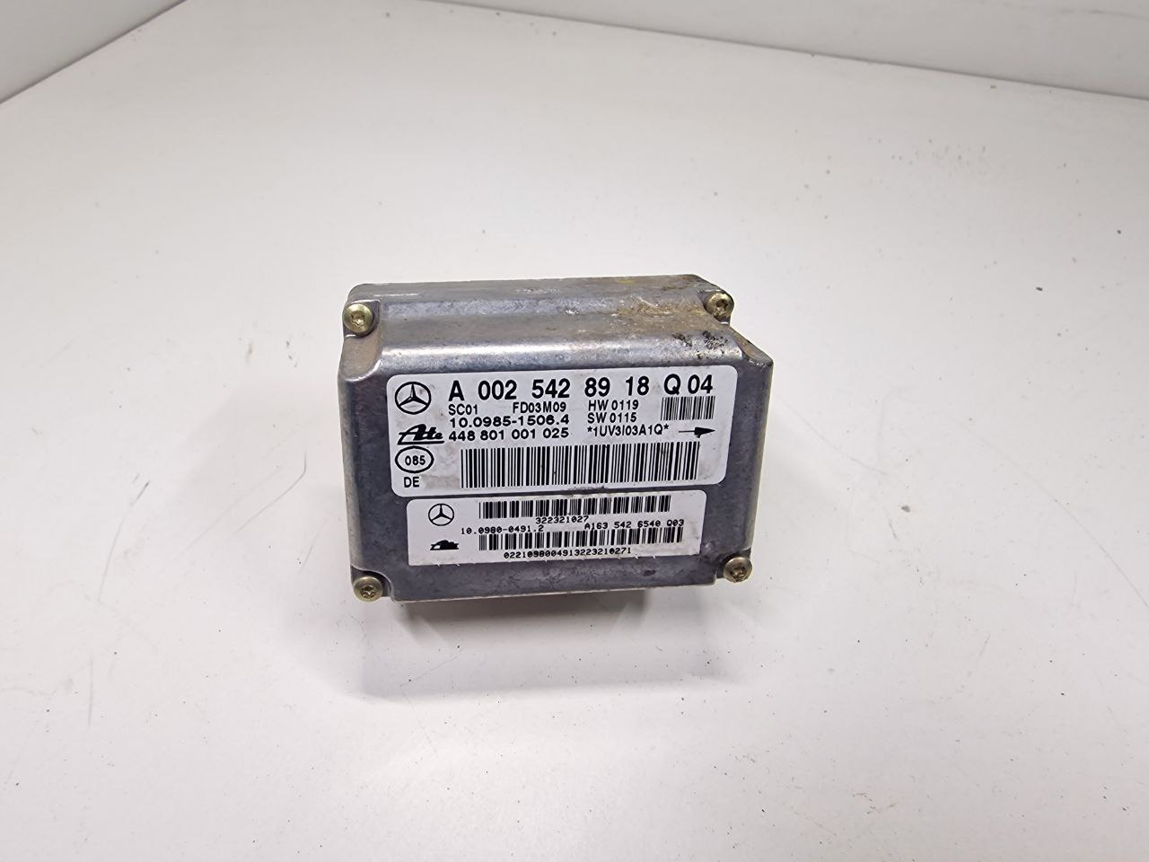 Mercedes ML W163 M-klasse (W163) 1997 - 2005 Датчик ускорения A0025428918, A0025428918Q04  020935