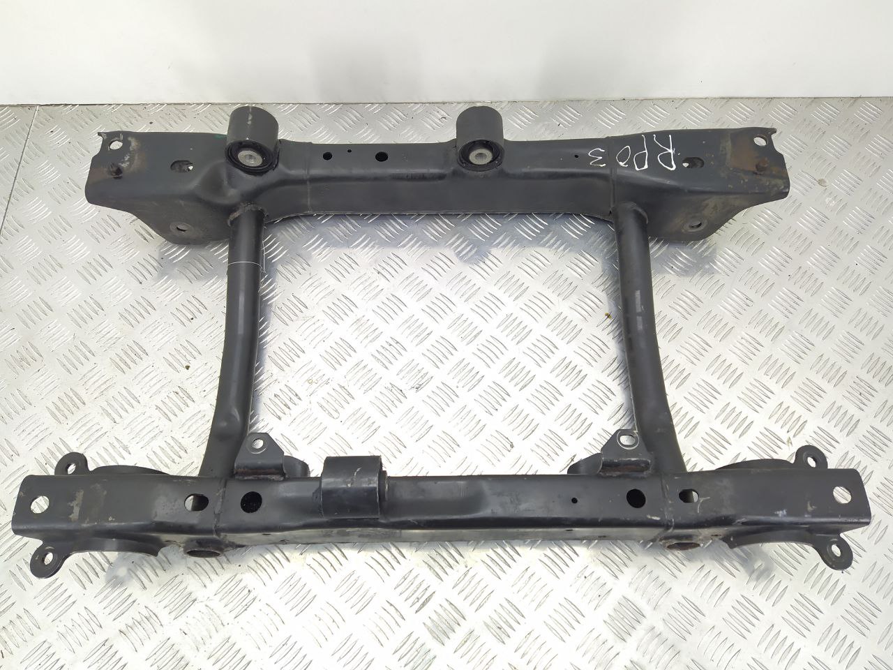 Mercedes ML W163 M-klasse (W163) 1997 - 2005 Балка подвески передняя (подрамник)   021094